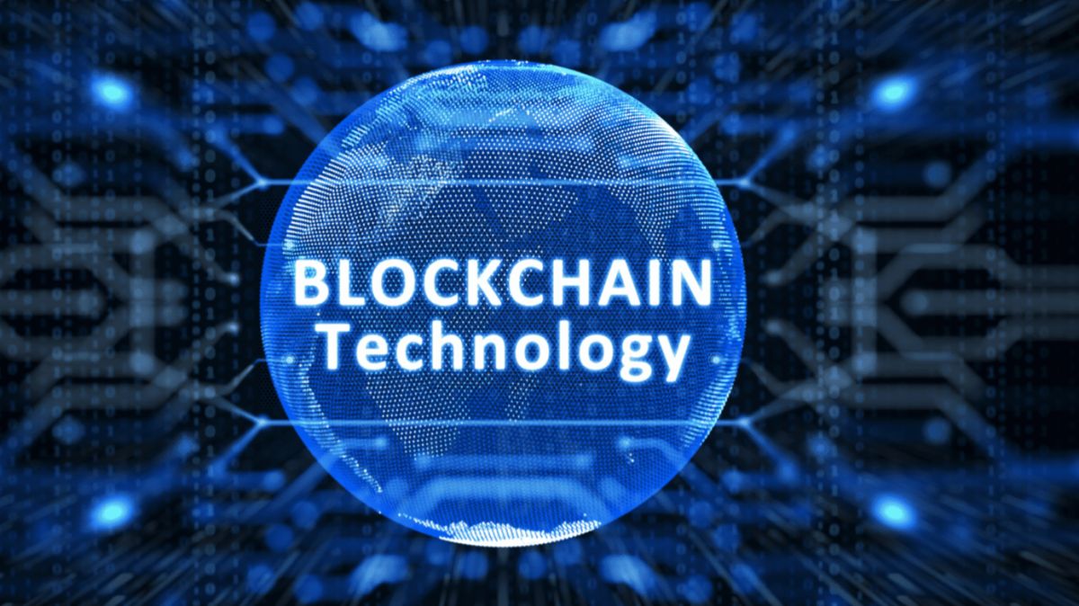 ब्लॉकचेन तकनीक, स्मार्ट कॉन्ट्रैक्ट्स, वित्तीय सेवाएं