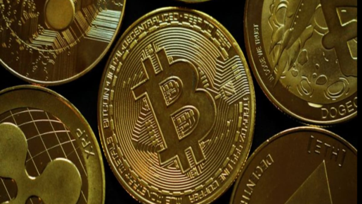 क्रिप्टोकरेंसी, बैंकिंग सिस्टम, बिटकॉइन