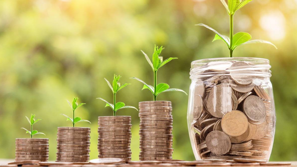 एआई आधारित प्रोडक्ट रिकमेंडेशन, ऑनलाइन शॉपिंग में एआई, मशीन लर्निंग और डेटा एनालिटिक्स, कस्टमर बिहेवियर ट्रैकिंग, पर्सनलाइज़्ड रिकमेंडेशन सिस्टम