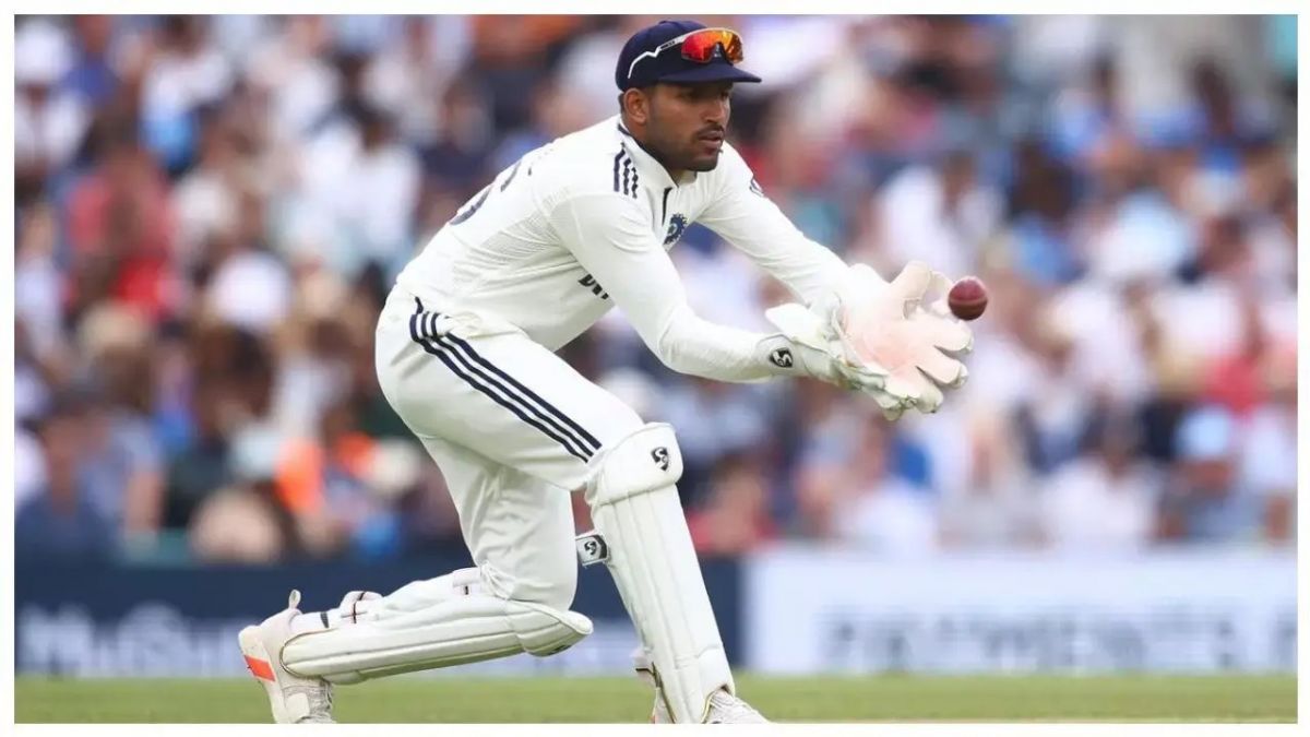 दलीप ट्रॉफी,  सेंट्रल जोन,  नॉर्थ जोन,  मालेवार दोहरा शतक,  रिटायर्ड आउट,  क्रिकेट मैच,  पहली पारी,  बल्लेबाजी प्रदर्शन,  गेंदबाजी,  बढ़त