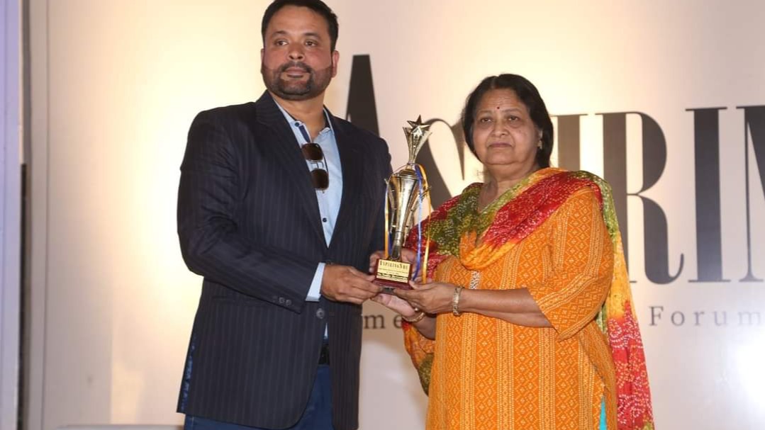 सुलतानपुर,  साहित्यकार,  डॉ. सुनीता श्रीवास्तव,  स्वदेश सेवा रत्न,  एक्सीलेंट राइटर अवॉर्ड,  नई पुस्तक विमोचन,  साहित्य जगत,  प्रेरणा,  समाज,  लेखन