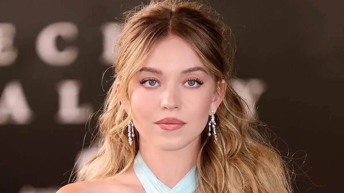 सिडनी स्वीनी,  बॉलीवुड,  हॉलीवुड,  डेब्यू,  ₹530 करोड़,  सबसे महंगी फिल्म,  भारतीय सिनेमा,  अमेरिकी अभिनेत्री,  रिकॉर्ड ऑफर,  फिल्म