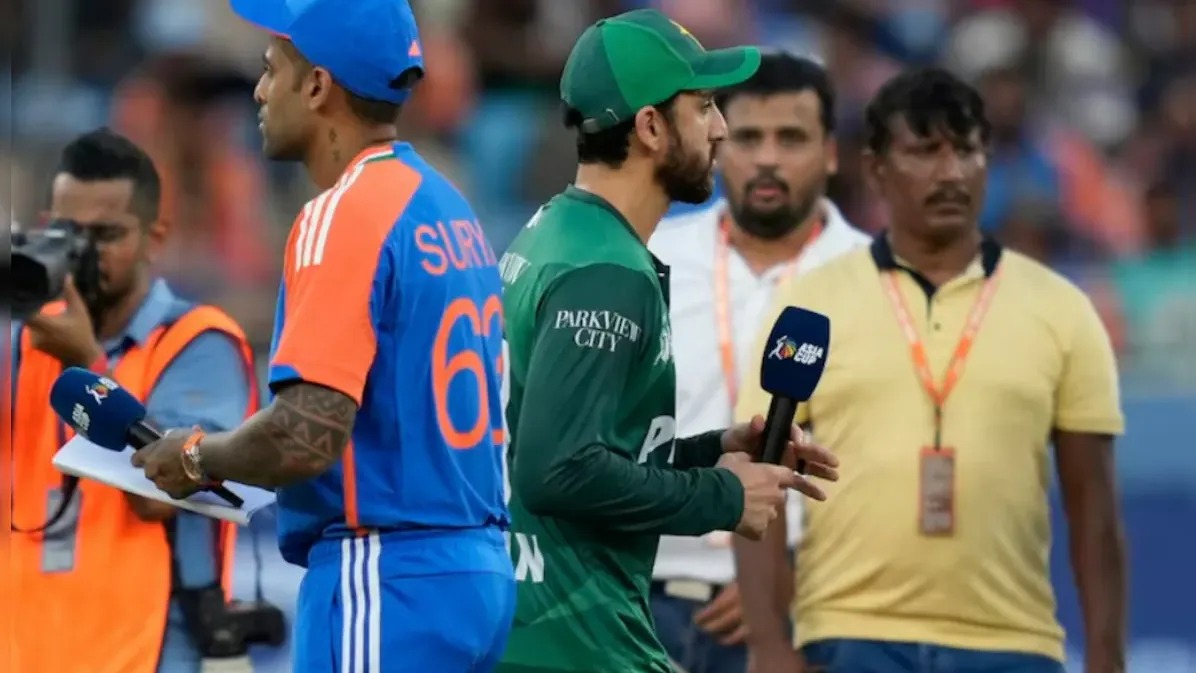 भारत,  पाकिस्तान,  क्रिकेट,  जीत,  अभिषेक शर्मा,  शुभमन गिल,  साझेदारी,  क्रिकेट मैच,  बाबर आजम,  कुलदीप यादव