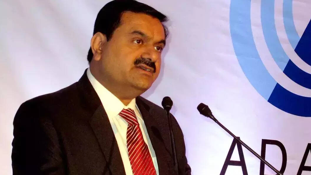 भविष्य की इंफ्रास्ट्रक्चर परियोजनाओं के लिए पूंजी जुटाने की रणनीति,  अडाणी एंटरप्राइजेज की वित्तीय स्थिति 2025,  अडाणी समूह के निवेश और विकास योजनाएं,  राइट्स इश्यू से अडाणी एंटरप्राइजेज को क्या फायदा होगा, अडाणी ग्रुप के ₹२५००० करोड़ राइट्स इश्यू की योजना, अडाणी एंटरप्राइजेज, विल्मर इंटरनेशनल,  राइट्स इश्यू, अडाणी एंटरप्राइजेज के ₹३१९९ करोड़ तिमाही लाभ का विश्लेषण