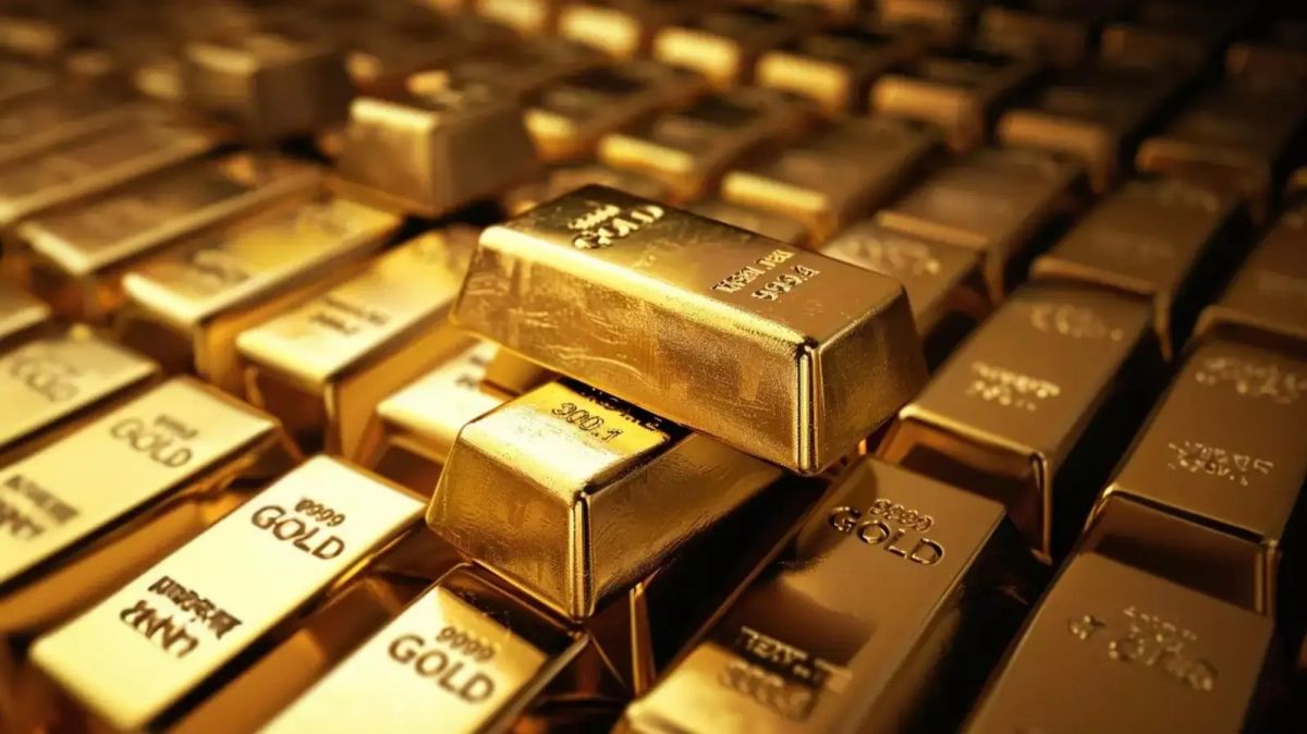 सोने की कीमत रिकॉर्ड,  gold price today,  ब्याज दर कटौती उम्मीद,  गोल्ड मार्केट हिंदी,  सुरक्षित निवेश सोना,  precious metals news,  global gold prices,  gold investment India,  फेड रेट कट प्रभाव