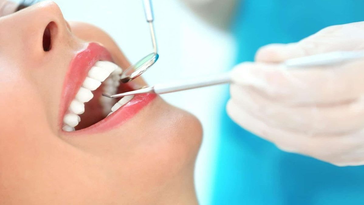 composite veneers in Pune,  composite veneers dentist in Pune,  best composite veneers in Pune,  composite veneers treatment Pune,  composite veneers cost Pune,  cosmetic dentist Pune,  dental veneers Pune,  composite dental veneers Pune,  smile makeover Pune,  Dr. Hileri Mori